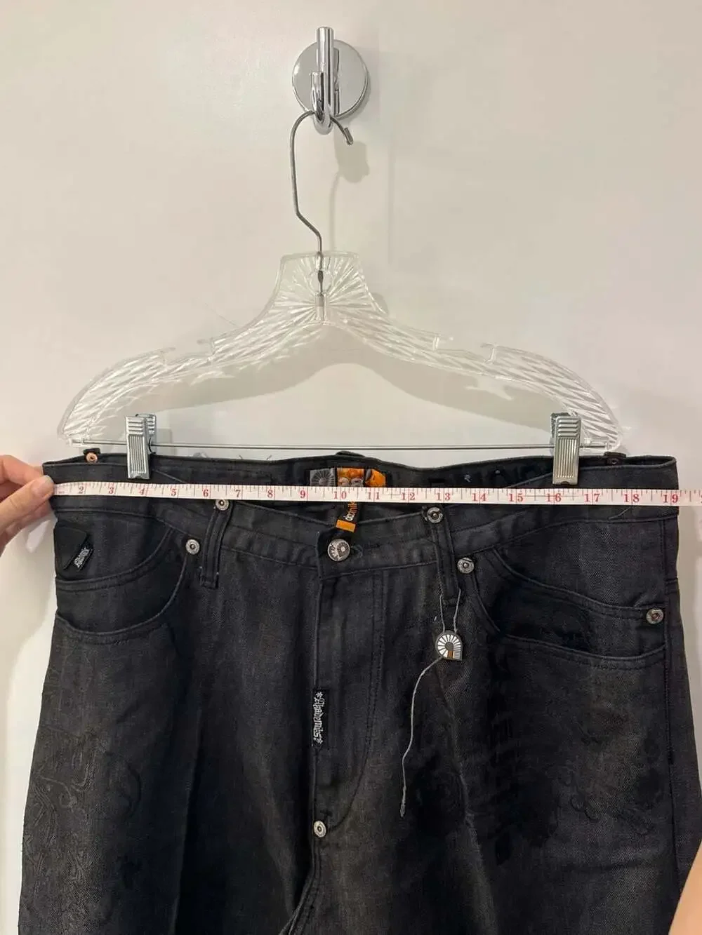 Akademiks vintage black
